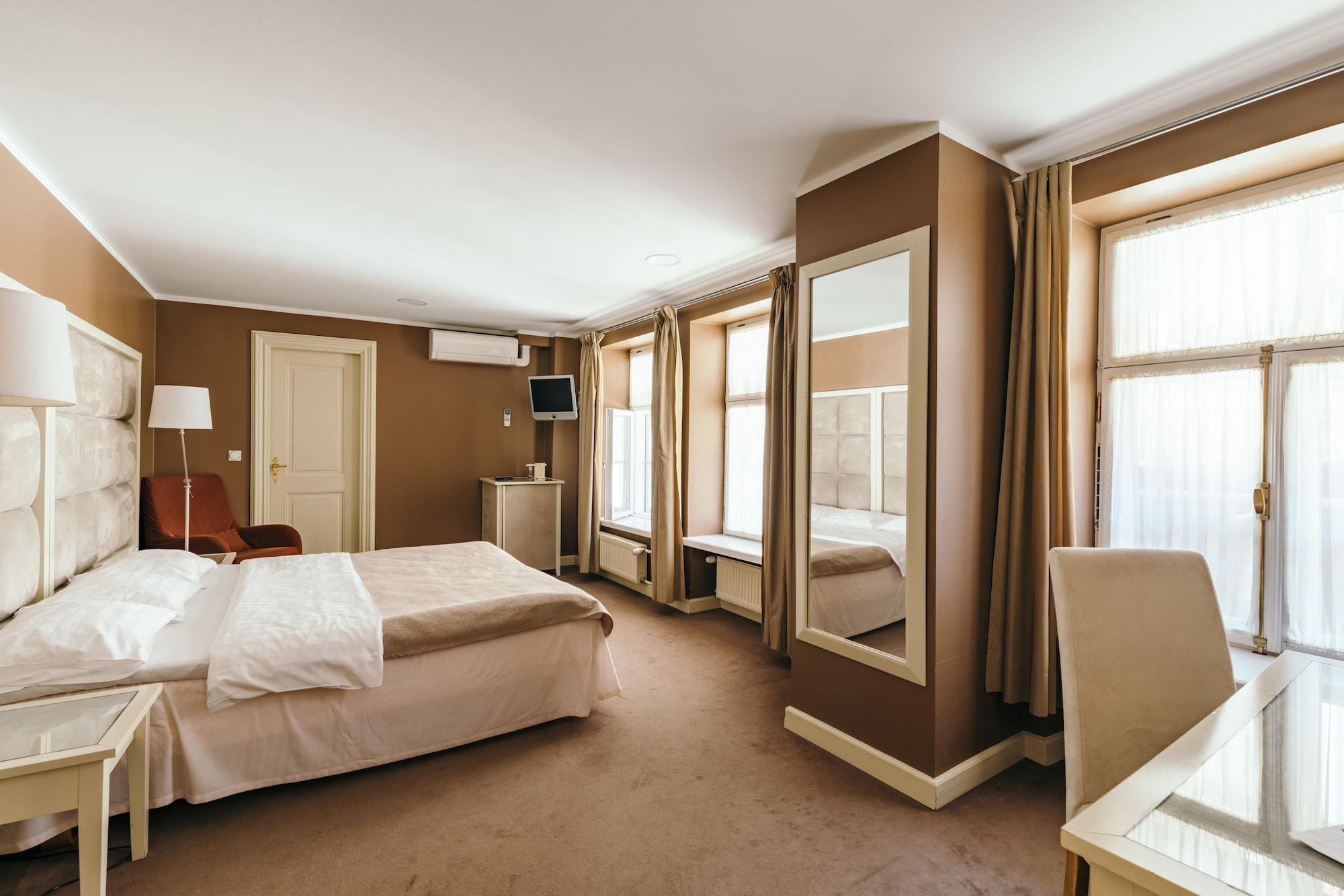 เมอร์ชานต์ เฮาส์ โฮเต็ล Hotel ทาลลินน์ ภายนอก รูปภาพ