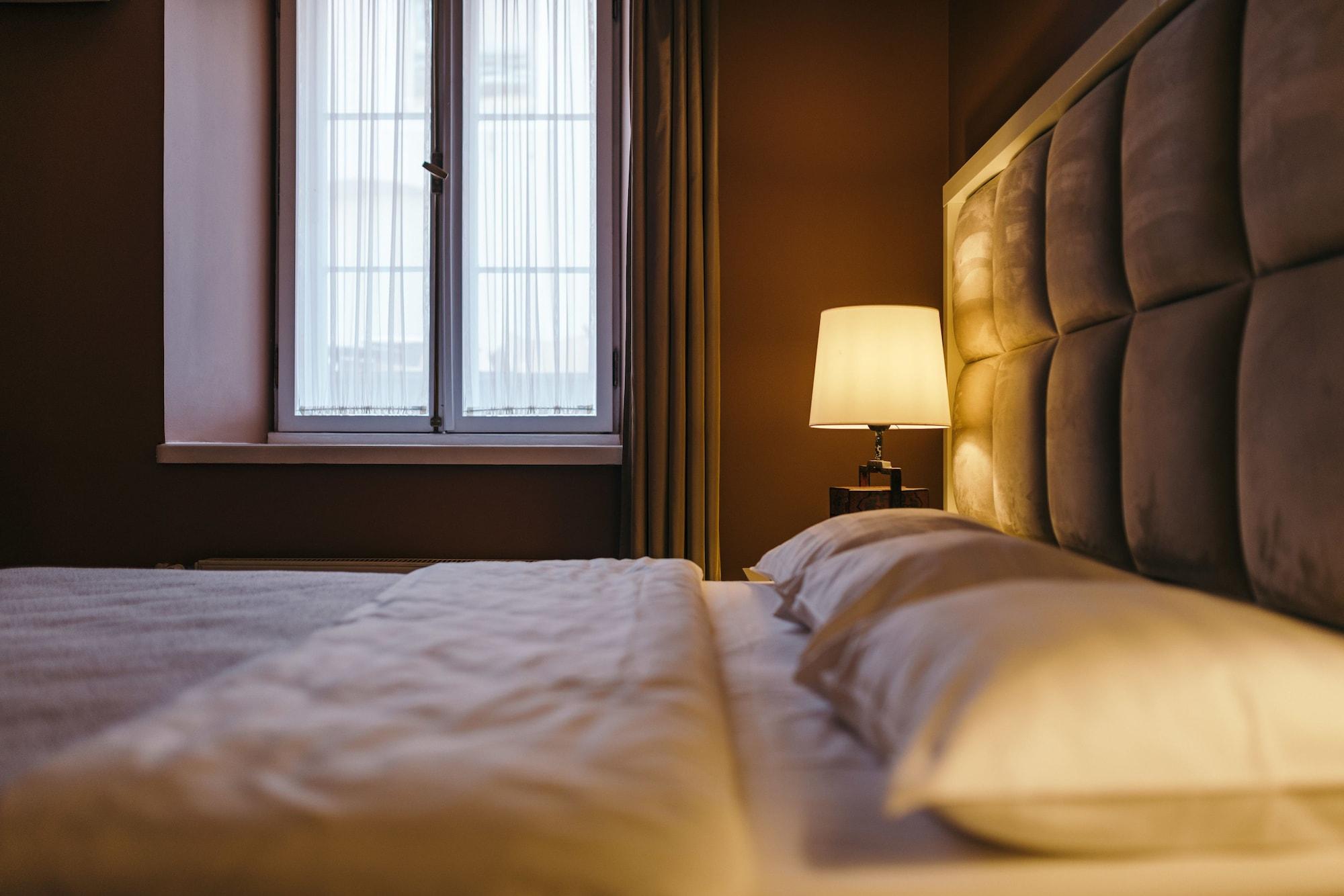 เมอร์ชานต์ เฮาส์ โฮเต็ล Hotel ทาลลินน์ ภายนอก รูปภาพ
